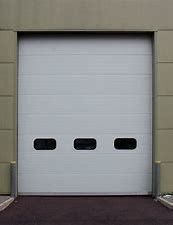 Bezpieczeństwo Izolowane stalowe drzwi segmentowe Dwuwarstwowe panele warstwowe 40 mm